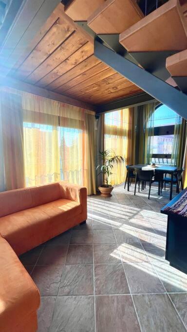Apartamento Altana - Loft Sulla Citta Parma Exterior foto